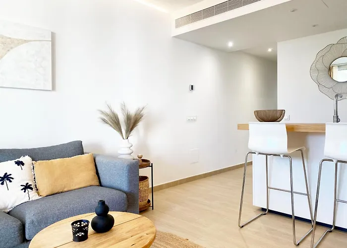 Fantastic Apartment In The Wave Just Steps From Carvajal Beach - Pool And Free Parking